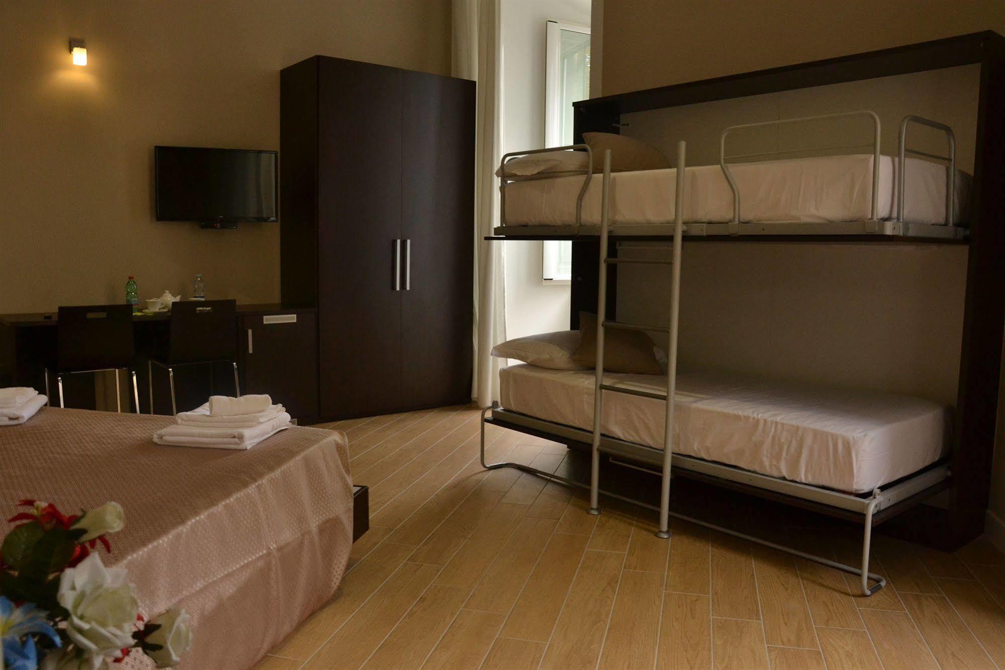 The Wesley Rome Hotell Eksteriør bilde